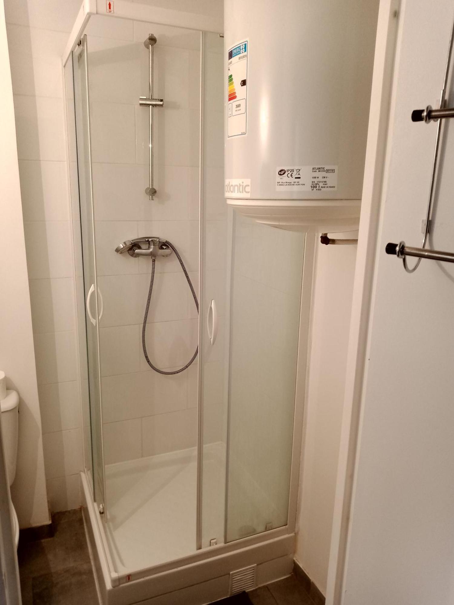 Joli Lägenhet Clichy Exteriör bild